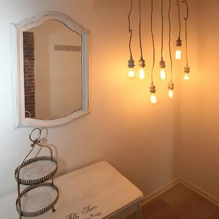 In 51101 Apartment *